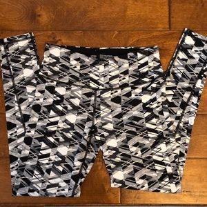 Victoria Sport Knockout Pants